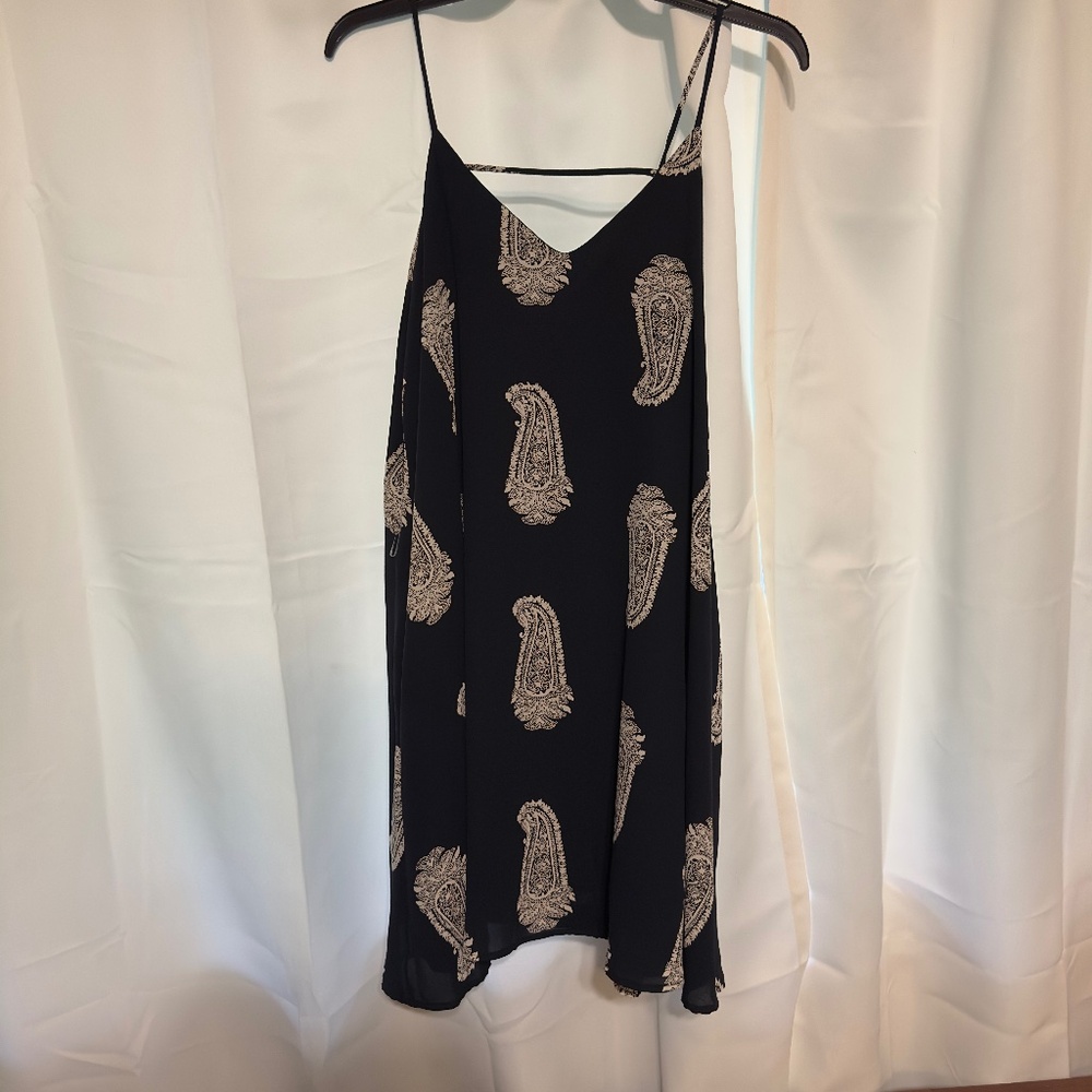 Woman’s Long Tank Top